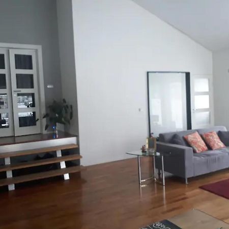 Rum I Fint Villa Naera Centrum Jönköping Exterior foto